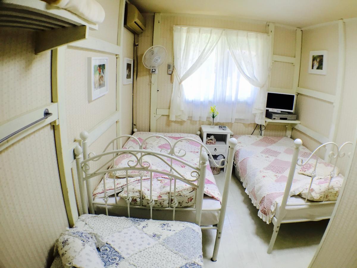Mt Fuji Cat&Dog&Spa Pension Blue Poppy Fujikawaguchiko Exterior photo