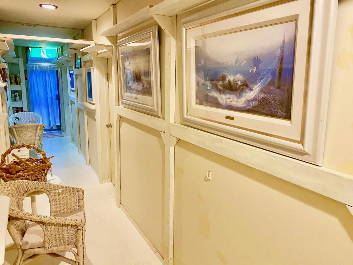 Mt Fuji Cat&Dog&Spa Pension Blue Poppy Fujikawaguchiko Exterior photo